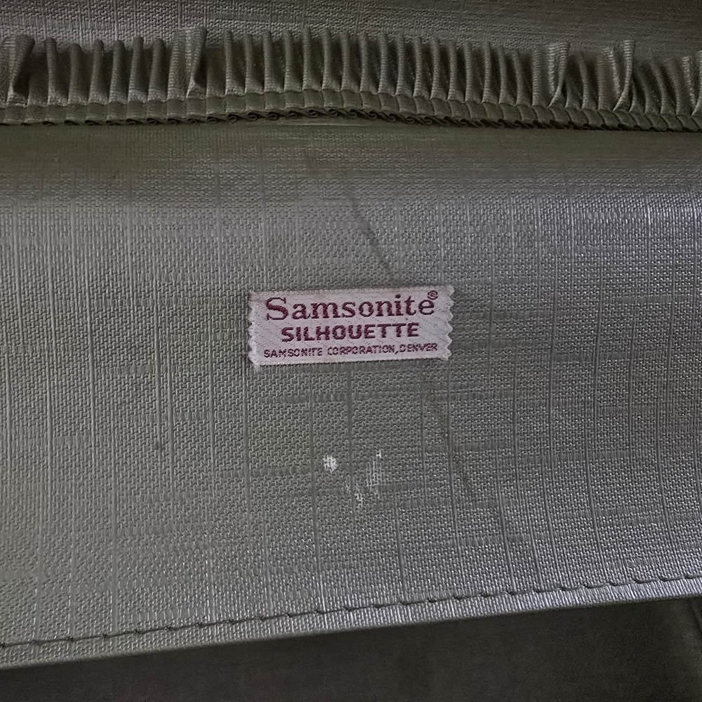 Samsonite Vintage Silhouette Olive Makeup Suitcase Travel Grandmacore - Picture 10 of 11